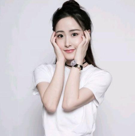 陌陌里阿冷凯凯的资料,揭秘网络直播界的明星情侣